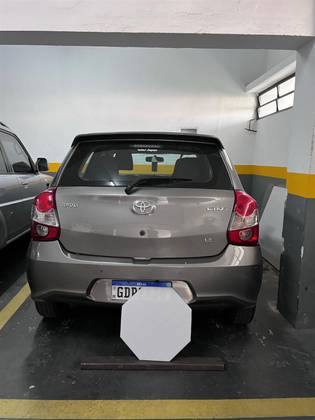 TOYOTA ETIOS 1.3 X 16V FLEX 4P AUTOMÁTICO TOYOTA ETIOS 1.3 X 16V FLEX 4P AUTOMÁTICO